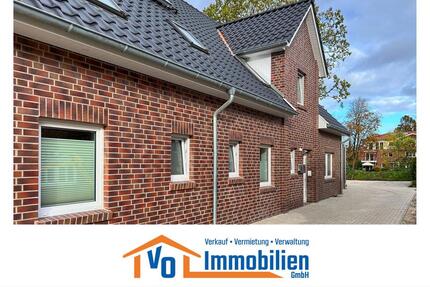 Ideal zum Wohlfühlen: Neuwertige Maisonettewohnung mit EBK & Dachterrasse in Wiesmoor