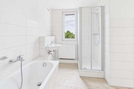 Wohnung zum Mieten in Chemnitz 375,00 € 58.02 m²