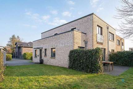 Haus zum Kaufen in Harrislee 498.000,00 € 118.93 m²