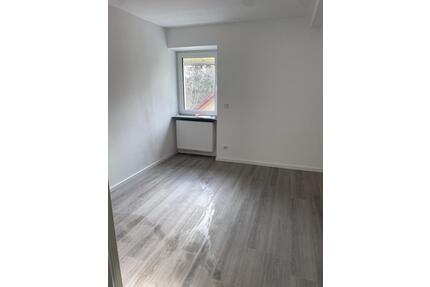 3ZKB Dachgeschosswohnung (Erstbezug) - Illingen