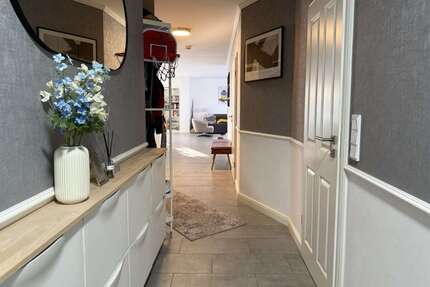 Wohnung zum Mieten in Niederkassel 1.600,00 € 155 m²