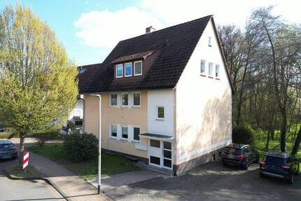 Moderne trifft Idylle: Ihr vielseitiges Investment in Baunatal Altenritte - Saniert, vermietet, bereit für die Zukunft!