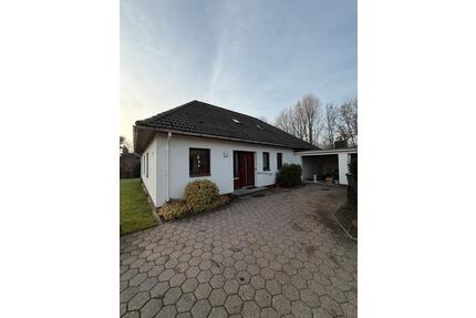 Familienfreundliches Haus in Brunsbüttel mit großem Garten