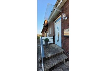 Frisch renoviertes 4 Zi-Haus im grünen Bönningstedt nördlich HH