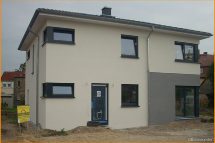 Baugrundstück am Waldrand mit SUPER Anbindung , Komplett ERSCHLOSSEN auch Glasfaser und TOP Hausbau - Michendorf