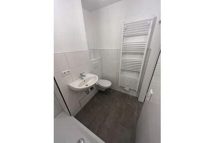 Altersgerechtes Wohnen 41qm neu saniert RS-Lüttringhausen - Remscheid