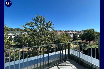 Modernes Leben auf 118 m²: Stilvolle 3-Zimmer-Wohnung mit Highlight-Dachterrasse und Aufzug - Stuttgart Untertürkheim