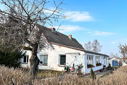 Großes Grundstück mit Haus - ideal für Projekt oder Neubau - Uckerland
