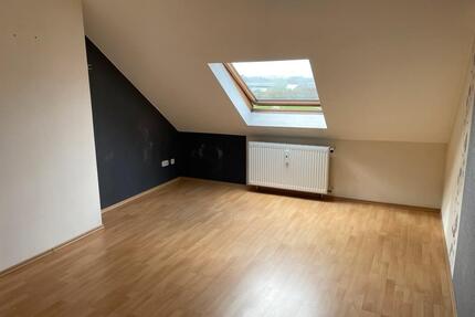 Charmante Dachgeschosswohnung in Bochum-Werne zu vermieten