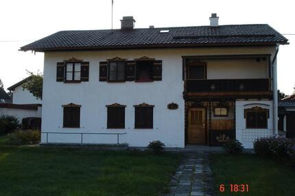 Geräumiges Haus mit großem Grund in ruhiger und zentraler Lage - Füssen