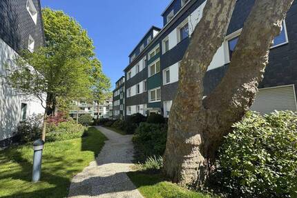 Wohnen in Essen - Bredeney: Grosszügige ETW mit 2 Stellpätzen und Balkon