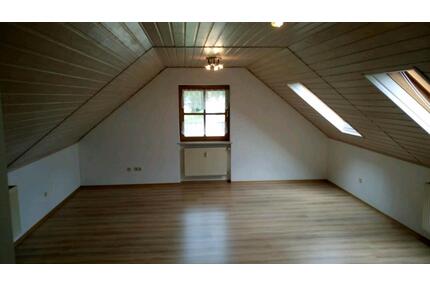 Apartment mit Küche und Stellplatz - Bruckberg