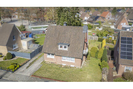 kernsaniertes Einfamilienhaus auf Erbpachtgrundstück mit 2 Wohneinheiten und Garage! - Meppen Neustadt