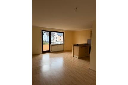 Helle 2-Zimmer-Wohnung (54 m²) mit Balkon in Forchheim-Buckenho