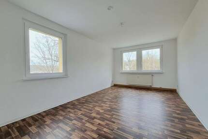 Wohnung zum Mieten in Plauen 239,15 € 47.83 m²