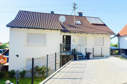 Kernsanirte Einfamilienhaus mit vermieteter Einliegerwohnung - Kohlberg