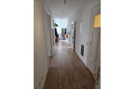 4 Raumwohnung ab dem 1.6.2026 - 1.320,00&nbsp;EUR Kaltmiete, ca.&nbsp; 127,00&nbsp;m&sup2; in Frankfurt (Oder) (PLZ: 15230)
