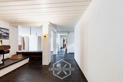 Wohnung zum Mieten in Stuttgart 1.900,00 € 340 m²