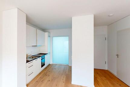 Moderne 2-Zimmer-Wohnung zum Erstbezug mit EBK und Balkon - Düsseldorf Stadtbezirk 3