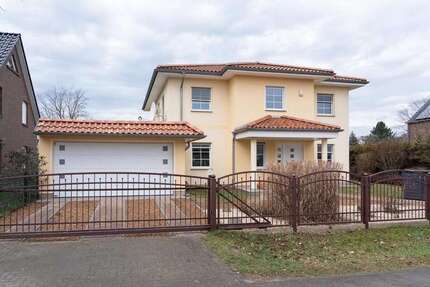 Haus zum Kaufen in Teltow 1.300.000,00 € 171 m²