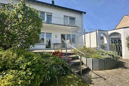 Haus zum Kaufen in Düren 369.000,00 € 154 m²
