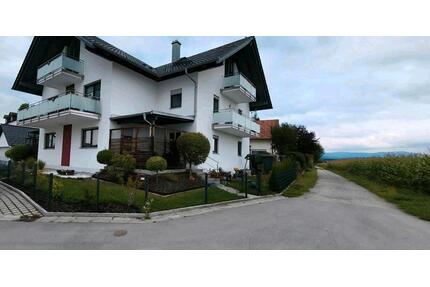 Wohnen wie im Haus: 120m2 große Wohnung mit Balkon,Terasse,Garten - Niederalteich