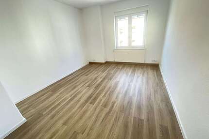 Wohnung zum Mieten in Lichtentanne 322,00 € 46 m²