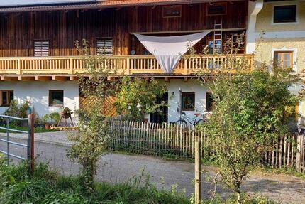 2 Zimmerwohnung - 450,00&nbsp;EUR Kaltmiete, ca.&nbsp; 41,00&nbsp;m&sup2; in Aschau im Chiemgau (PLZ: 83229)