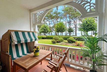 Mit Ostseeblick: Attraktive Ferienwohnung in erster Reihe zum Strand - Binz