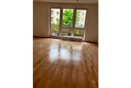 Wieder angeboten: 2 ZKB mit Balkon und TG in der Kölner Südstadt