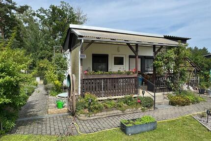 Kleingarten in Hoyerswerda - 1.500,00&nbsp;EUR Kaltmiete, ca.&nbsp; 0,00&nbsp;m&sup2; in Hoyerswerda (PLZ: 02977)