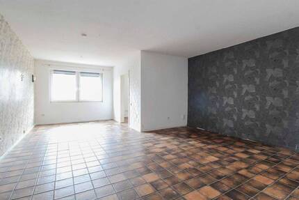 Zentral gelegen: 3-ZKB mit Stellplatz & Fußbodenheizung - provisionsfrei - Halle (Westfalen)