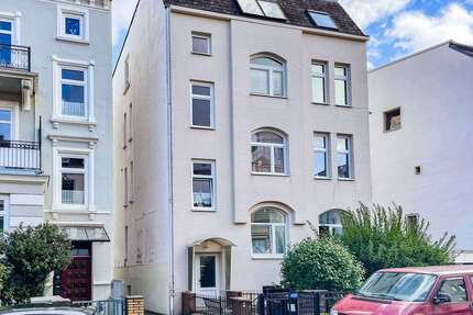 Wohnung zum Kaufen in Lübeck 219.000,00 € 81.2 m²