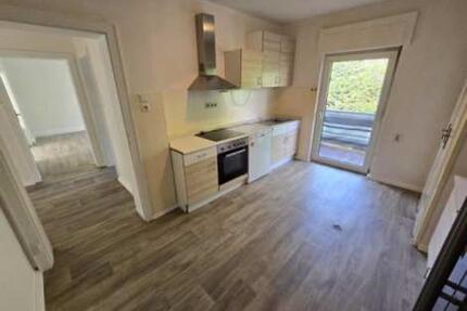 ObjNr:19504 - Modernisiertes Mehrfamilienhaus in zentraler Lage; Gutes Anlageobjekt - Pirmasens