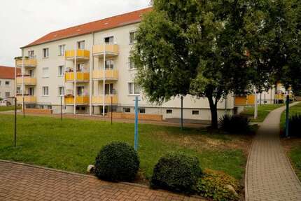 Wohnung zum Mieten in Mücheln 363,00 € 60.5 m²
