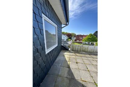 Charmante Dachgeschosswohnung mit großer Terrasse - Werther (Westfahlen)