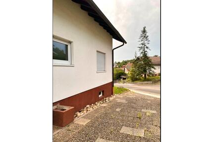 Mietwohnung Pfinztal - 850,00&nbsp;EUR Kaltmiete, ca.&nbsp; 80,00&nbsp;m&sup2; in Pfinztal (PLZ: 76327)