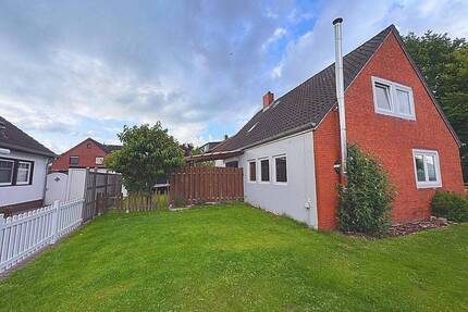 Ankommen in Berne: freistehendes Haus mit Garten, Pool und Raum zum Wachsen mit Garten