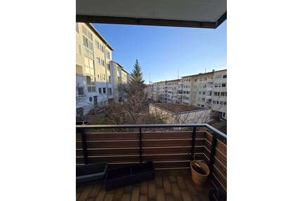 Wohnung zum Kaufen in Stuttgart 290.000,00 € 67.2 m²