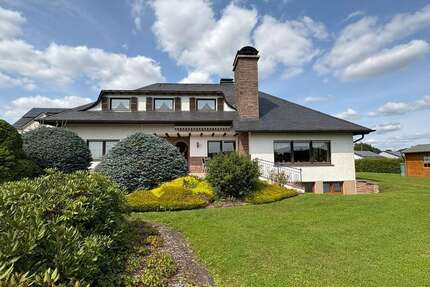 Haus zum Kaufen in Bleialf 399.000,00 € 250 m²