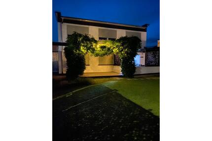 Einfamilienhaus Bad Homburg - 830.000,00&nbsp;EUR Kaufpreis, ca.&nbsp; 155,00&nbsp;m&sup2; in Bad Homburg vor der Höhe (PLZ: 61352) Gonzenheim