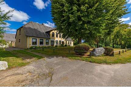 Haus zum Kaufen in Taarstedt 549.000,00 € 210 m²