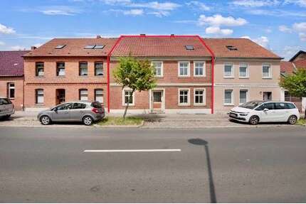 Haus zum Kaufen in Tangermünde 246.000,00 € 204 m²