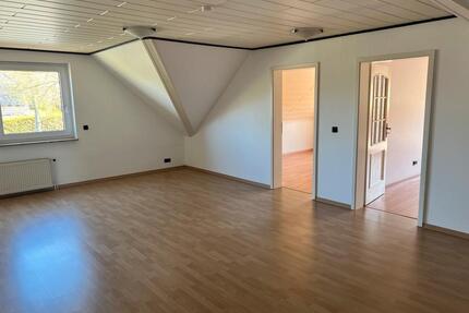 Vierzimmerwohnung - 890,00&nbsp;EUR Kaltmiete, ca.&nbsp; 106,50&nbsp;m&sup2; in Wolfsburg (PLZ: 38440)