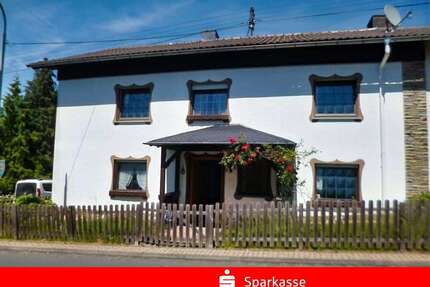 Haus zum Kaufen in Freirachdorf 155.000,00 € 158.57 m²