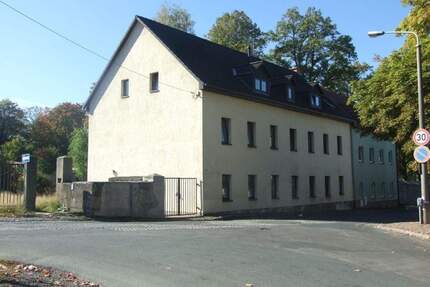 Großzügige 2-Zimmer Dachgeschosswohnung mit Abstellkammer - Freiberg