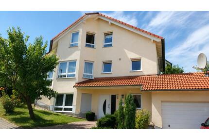 Großzügiges Einfamilienhaus mit viel Platz,Terrasse und Weitblick - Ober-Olm