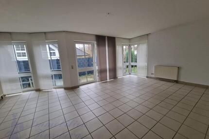 Schicke renovierte Wohnung mit Terrasse in bevorzugter Wohnlage von Detmold-Hiddesen