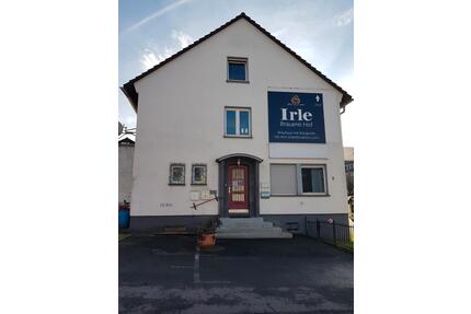 Geschäftshaus mit 2 Wohnungen in sehr guter Lage zu verkaufen - Siegen