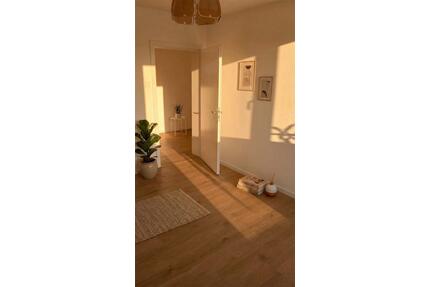 Schöne helle renovierte Whg, 75qm, gepflegt, 4 Zi, ruhige Lage - Gelsenkirchen Ückendorf